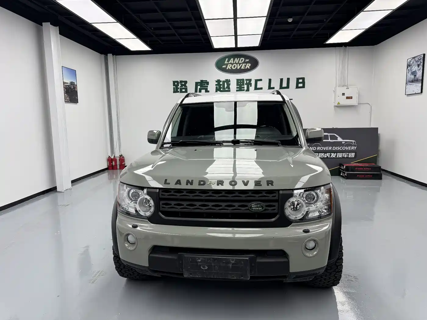 Land Rover Discovery 2010 5.0 V8 HSE Gasoline Version фото 4