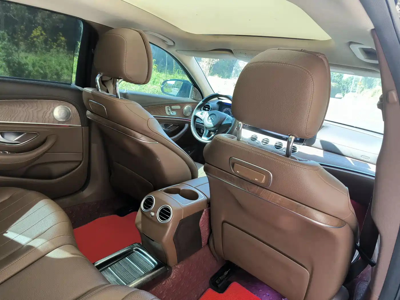 Mercedes-Benz E-Class 2018 E 300 L Luxury фото 10