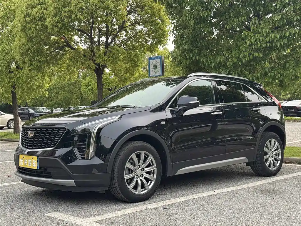 Cadillac XT4 2021 28T FWD Luxury Edition