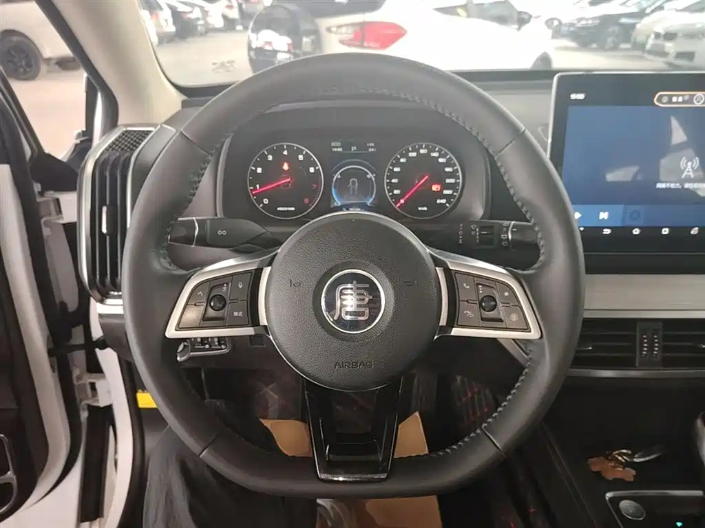 BYD Tang 2018 2.0T Automatic Smart Connection Noble Edition 7-Seater China V фото 11
