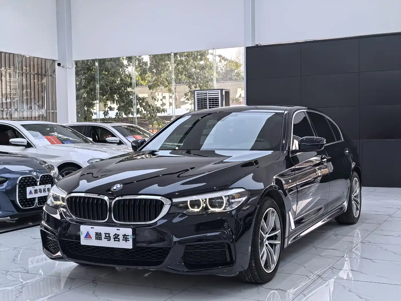 BMW 5 Series 2020 525Li M Sport Package