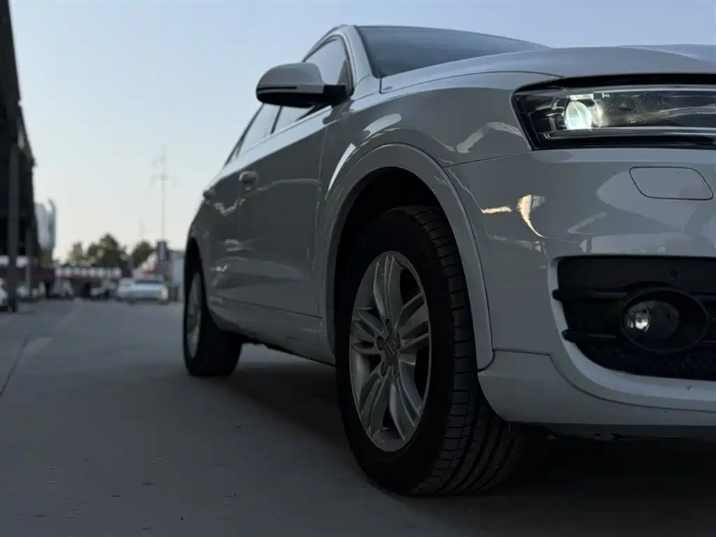 Audi Q3 2015 35 TFSI Millionth Anniversary Comfort фото 23