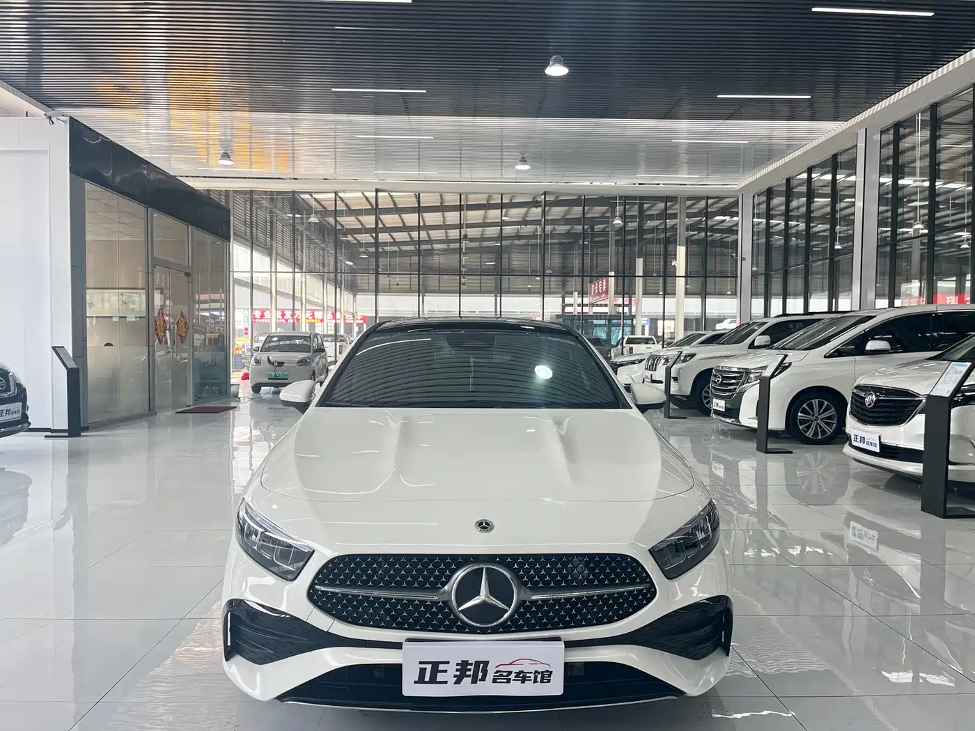 Mercedes-Benz A-Class 2024 A 200 L Fashion Edition фото 2