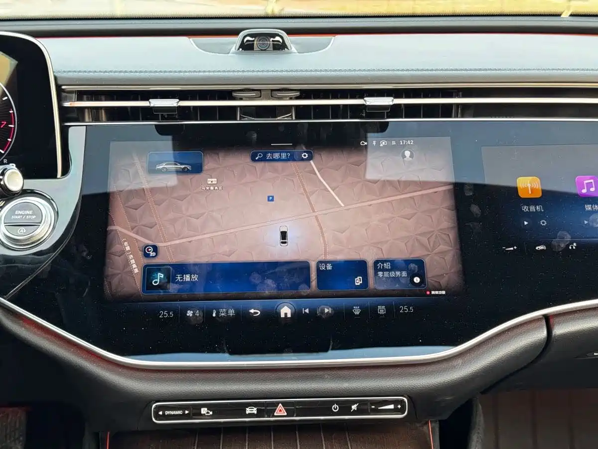 MERCEDES-BENZ E CLASS