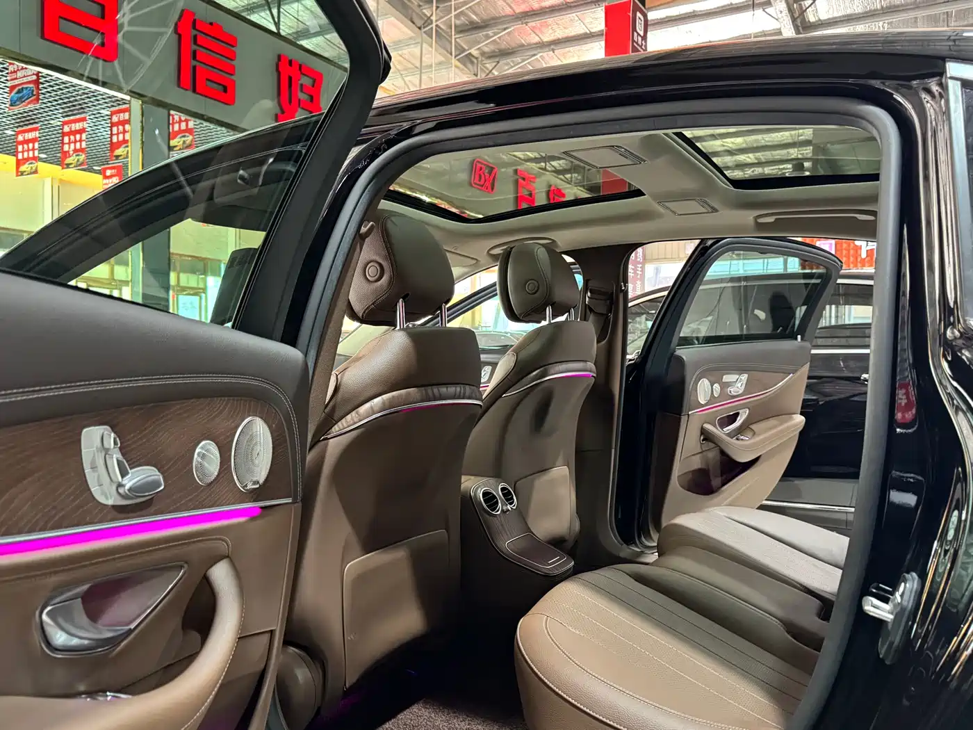 Mercedes-Benz E-Class 2022 E 300 L Luxury фото 19