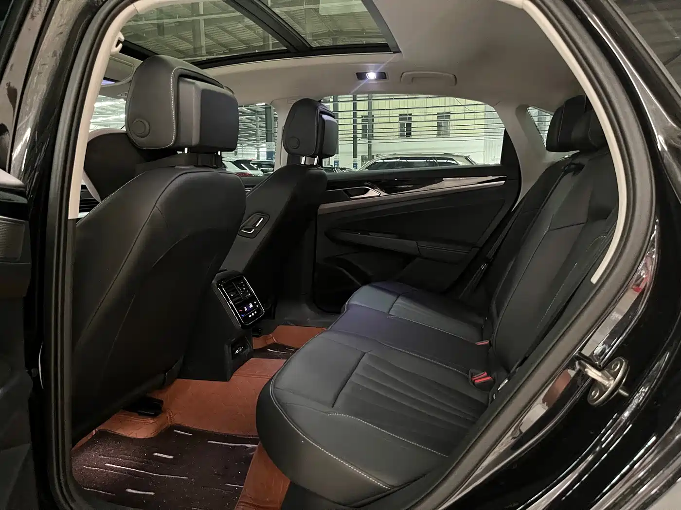 Volkswagen Passat 2026 2026 Outstanding Edition 330TSI Elite Version