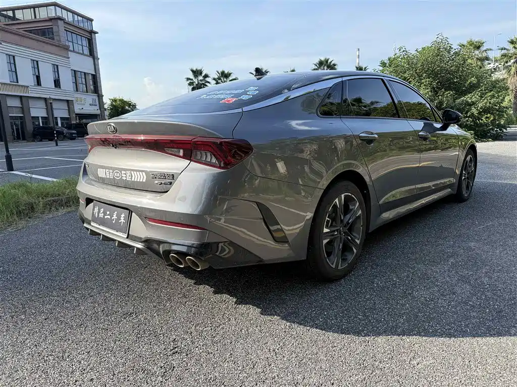 Фото 4 - Kia K5