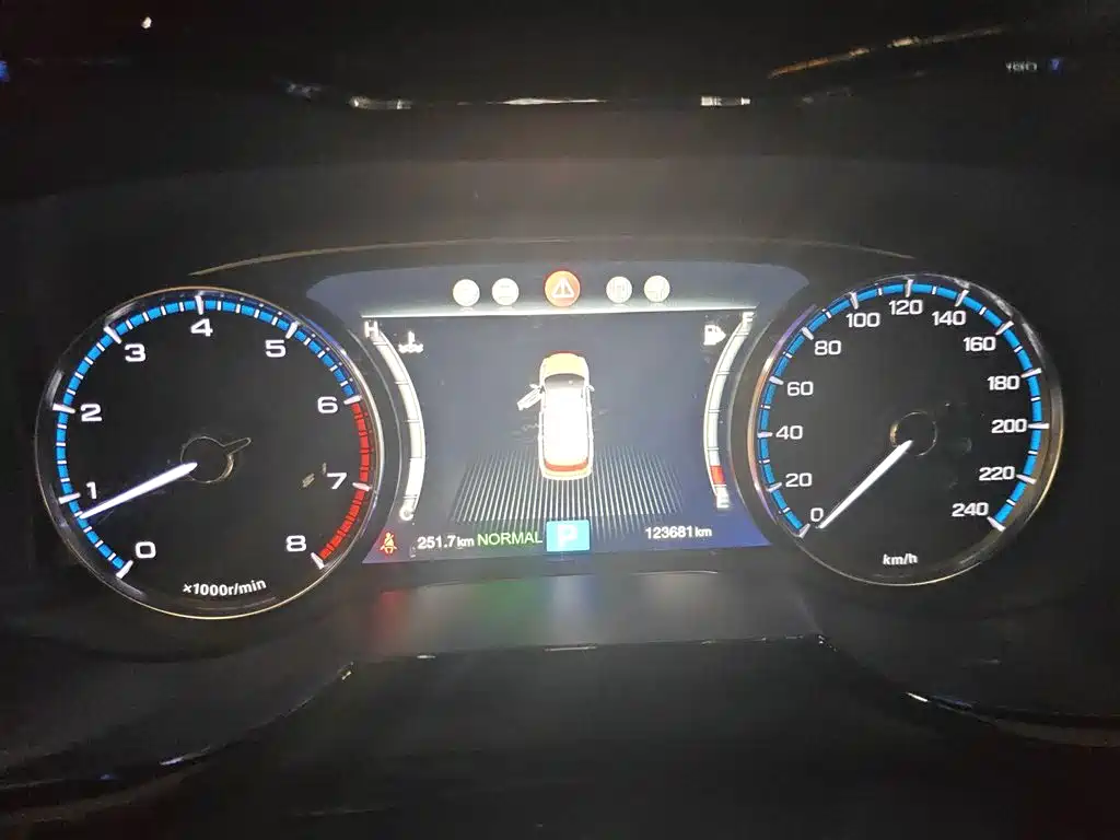 GAC Trumpchi Trumpchi GS8 2017 320T 2WD Luxury Smart Connect (7-seater) фото 12