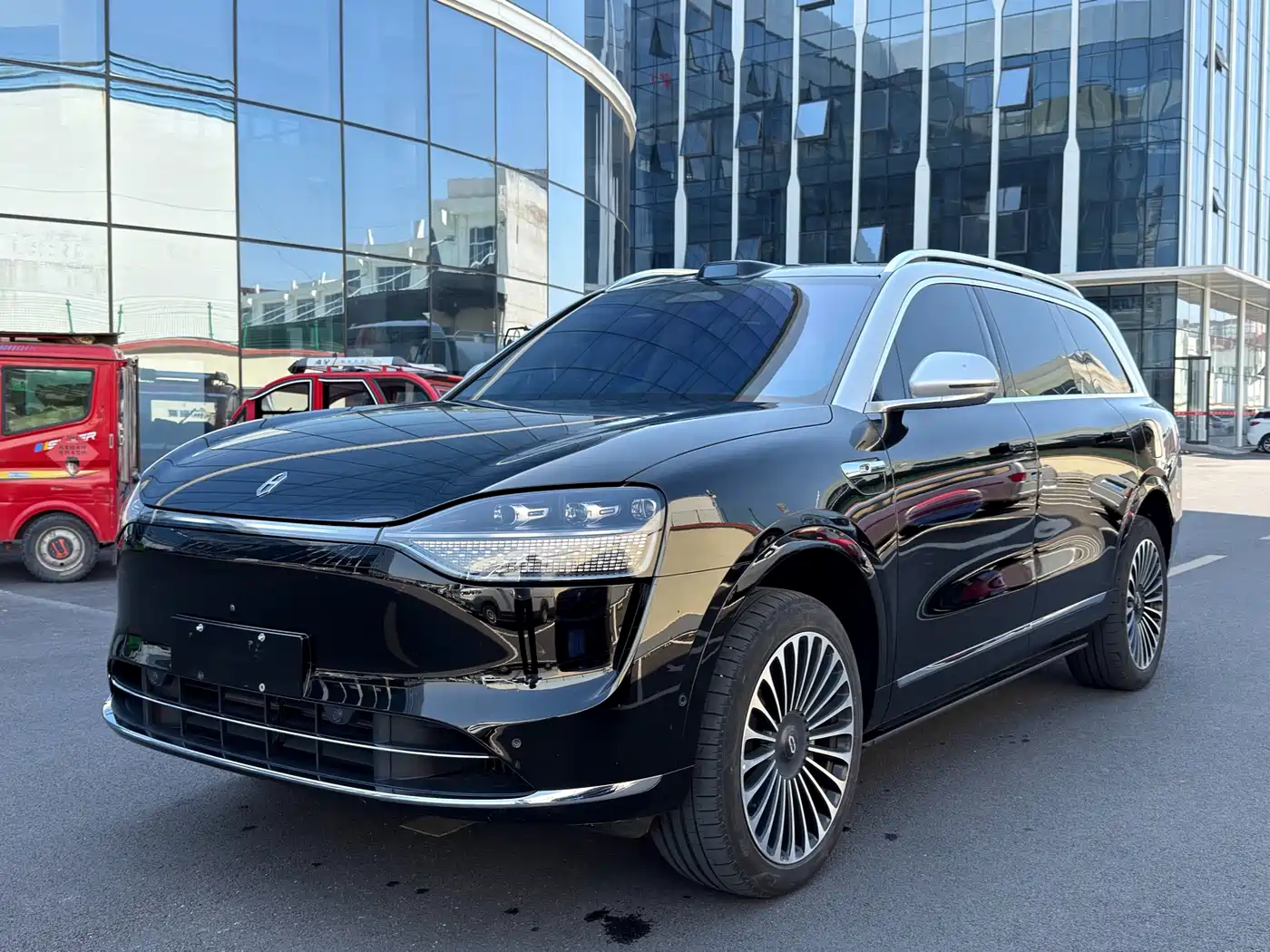 AITO Wenjie AITO M9 2024 Model Extended Range Ultra Edition 52kWh 5-Seater фото 2