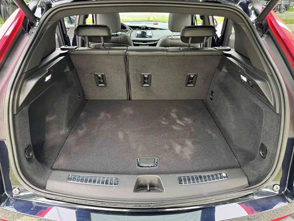 Cadillac XT4 2021 28T FWD Luxury Edition фото 17