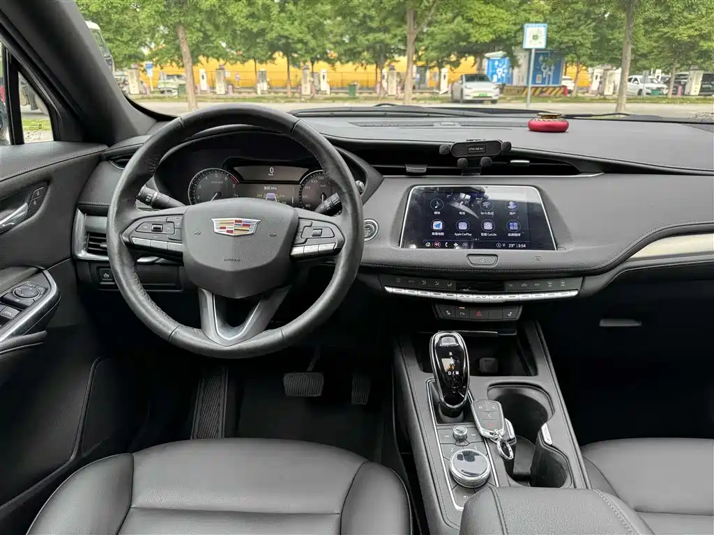 Cadillac XT4 2021 28T FWD Luxury Edition фото 19
