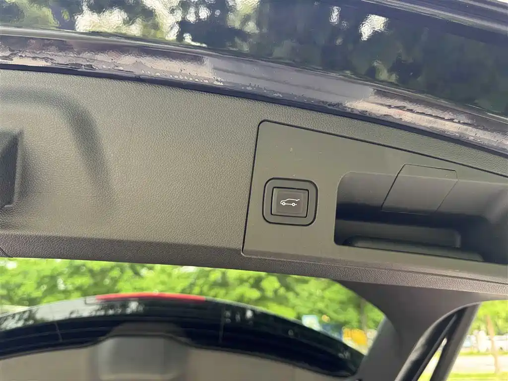 Cadillac XT4 2021 28T FWD Luxury Edition фото 29