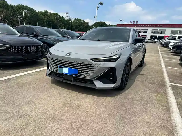 Changan UNI-V 1.5T, Премиум