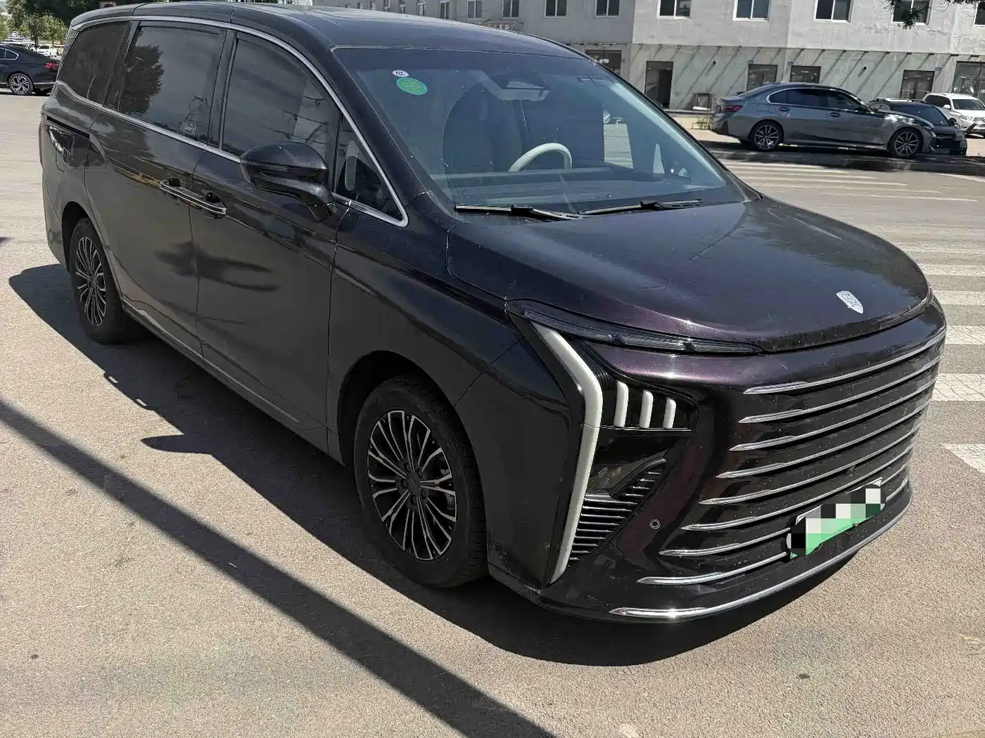 Dongfeng Fengxing Starlight V9 2024 2024 1.5TD 200km Cloud Ladder Series Premium
