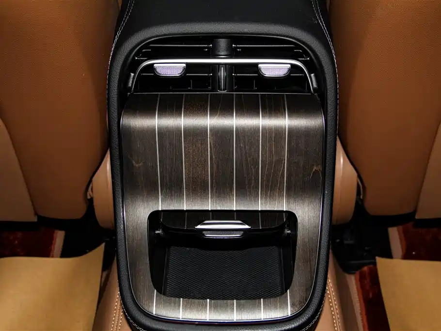 Mercedes-Benz E-Class 2024 E 300 L Fashion фото 21