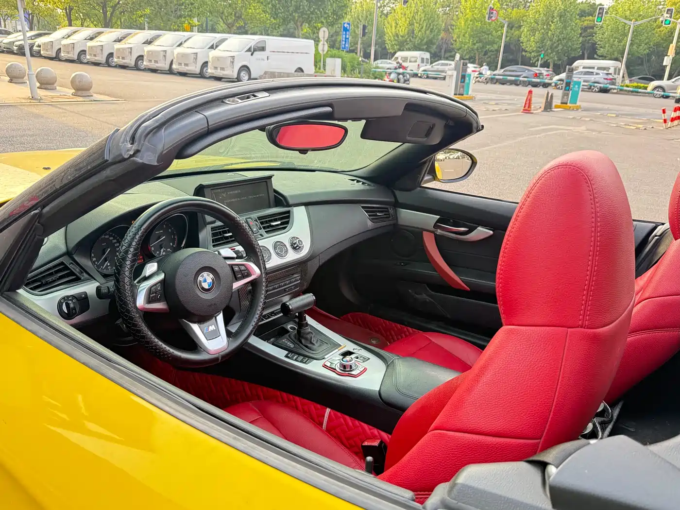 BMW Z4 2011 sDrive23i Flame Limited Edition фото 11