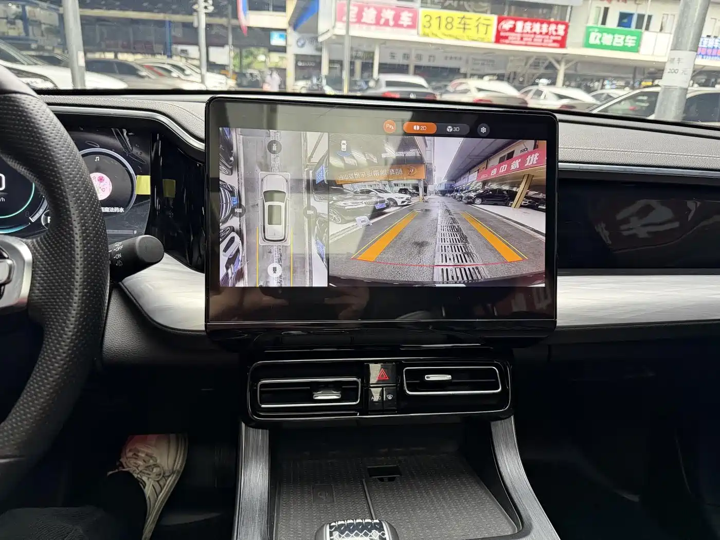 GAC Trumpchi Trumpchi GS8 2022 Pilot Series 2.0TGDI 2WD Luxury Smart Connect Edition (7-Seater) фото 9