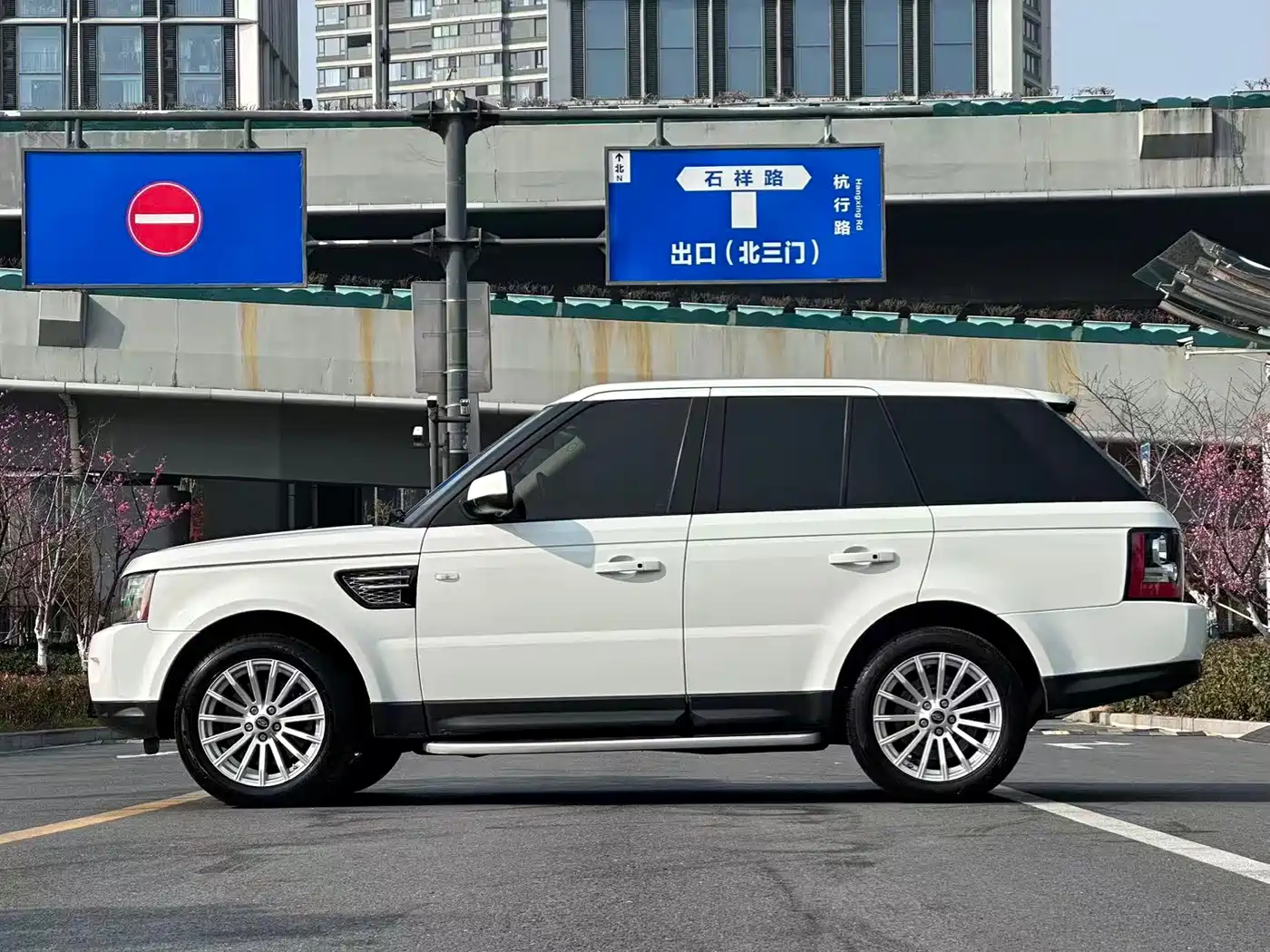 Land Rover Range Rover Sport 2013 3.0 TDV6 Black Label Limited Edition фото 7