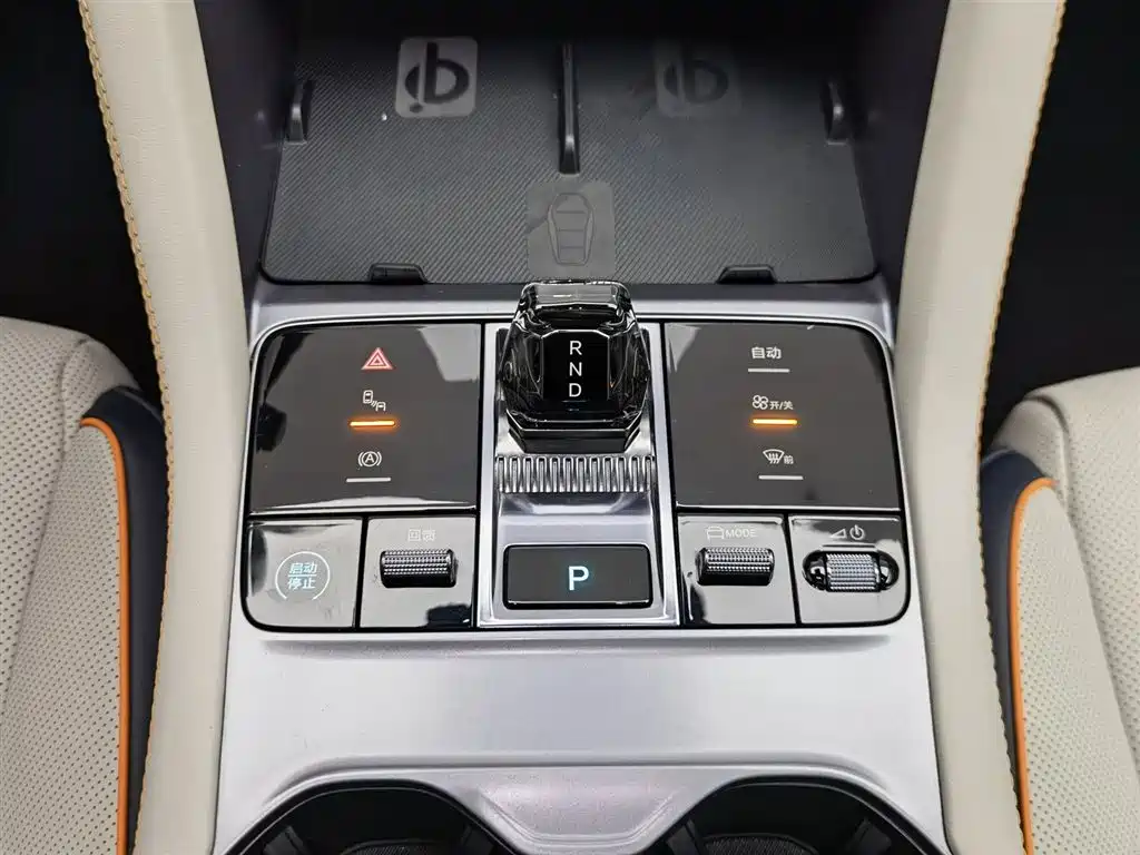 BYD Song PLUS PHEV 2024 Glory Edition EV 520km Flagship фото 13