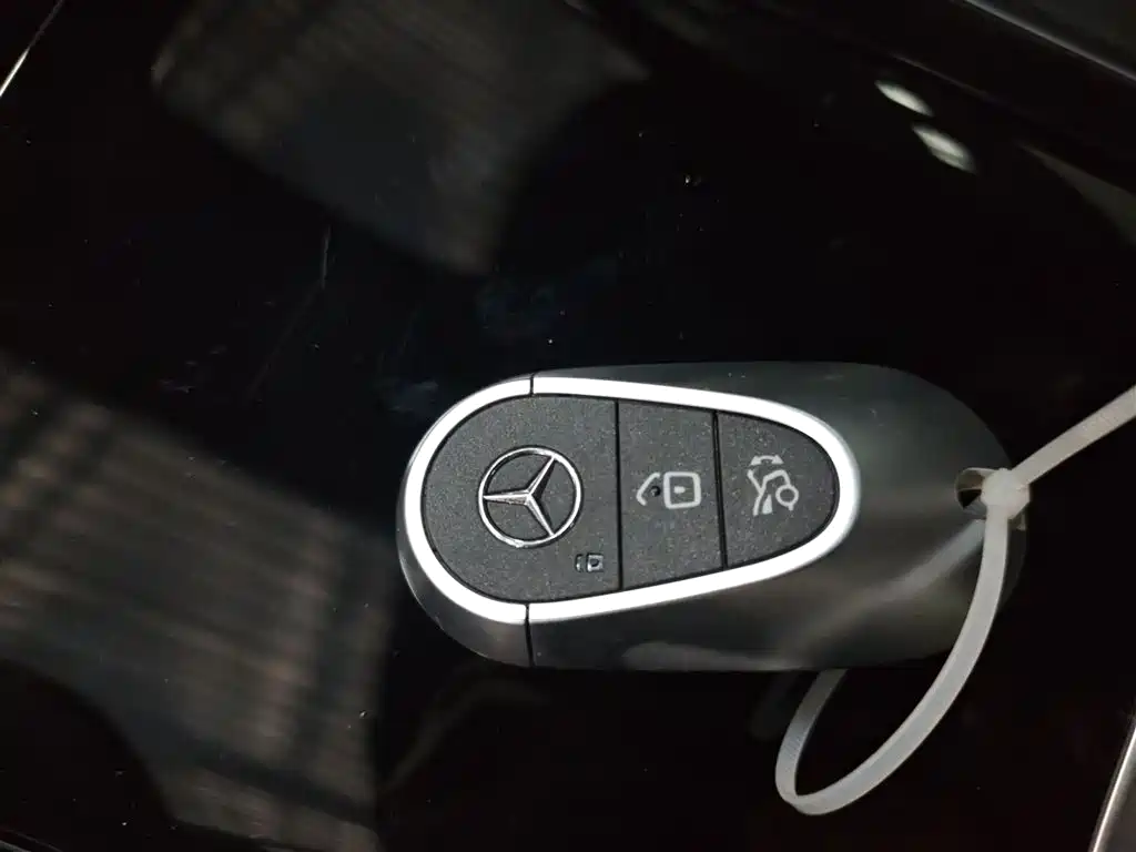 Mercedes-Benz C-Class 2022 Facelift C 260 L Sport фото 9