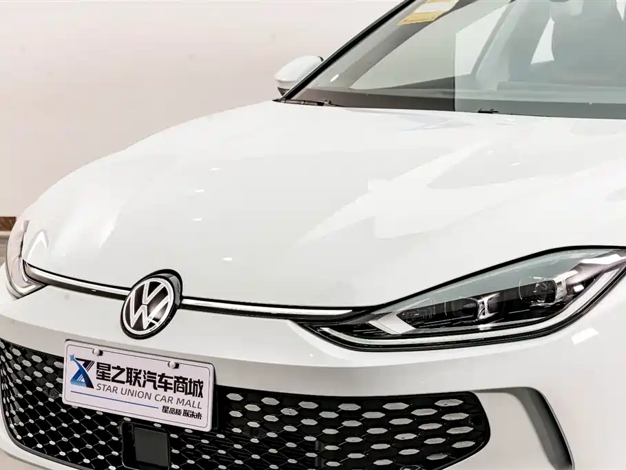 VOLKSWAGEN LINGDU