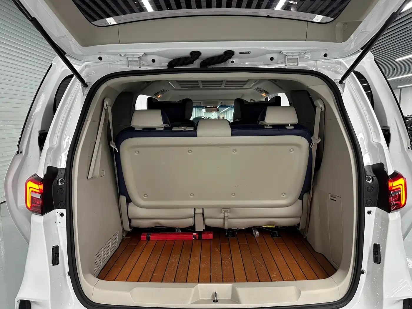 Buick GL8 2022 Land Business Class 652T Comfort фото 11