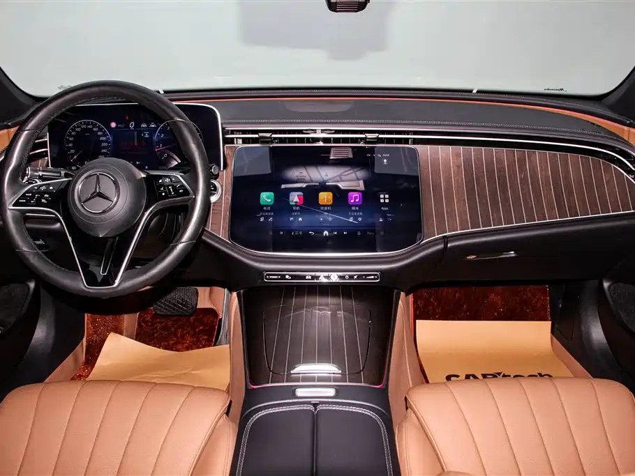 Mercedes-Benz E-Class 2024 E 300 L Fashion фото 13