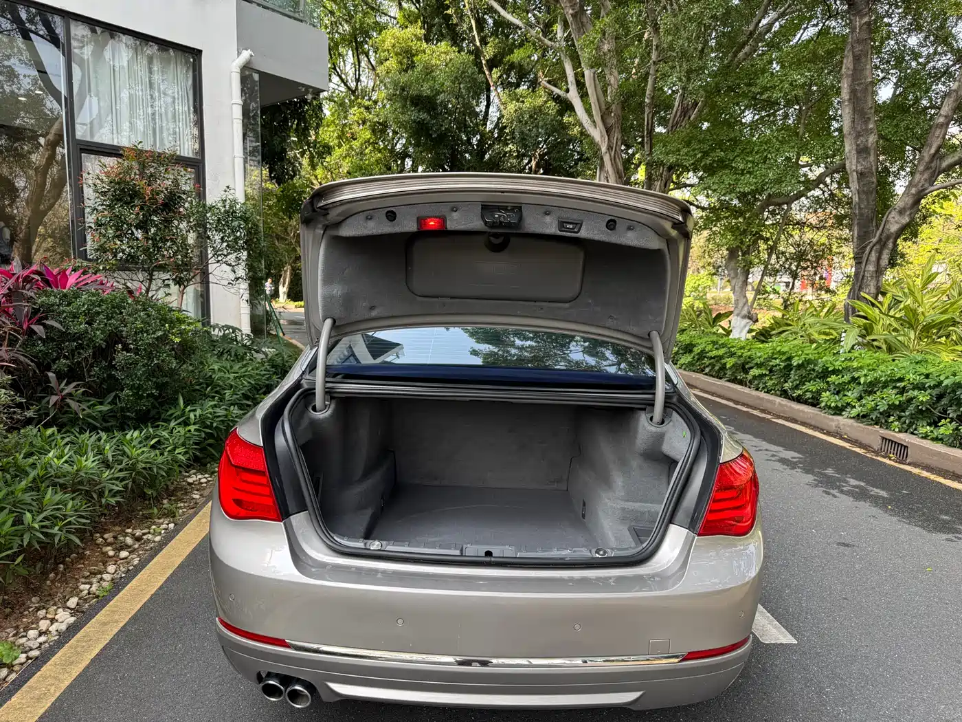 BMW 7 Series 2013 Model 730Li Luxury фото 31