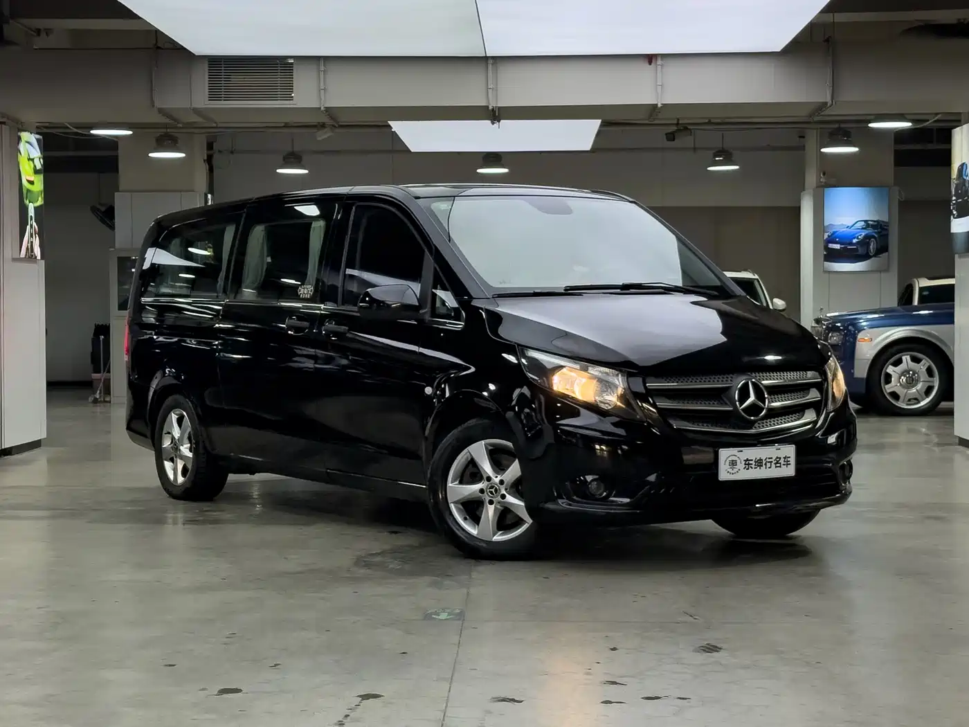 Mercedes-Benz Vito 2020 2.0T Business Edition (7-seater) фото 3