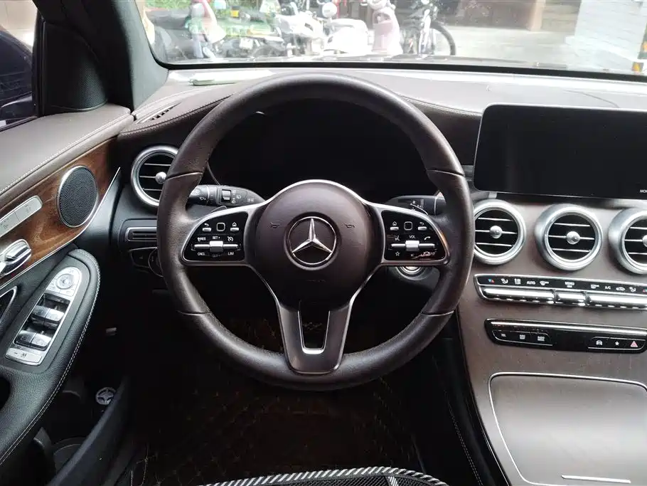 Mercedes-Benz GLC 2021 GLC 260 L 4MATIC Luxury фото 15