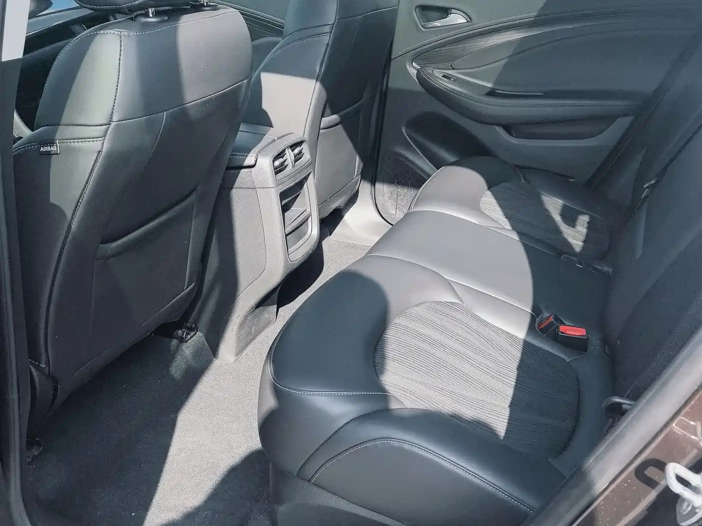 Buick Envision Plus 2021 532T FWD Leading Trim фото 5
