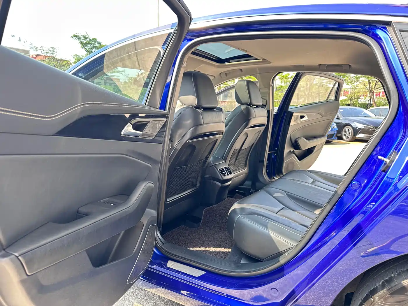 Hongqi H5 2019 30TD Style Edition фото 10