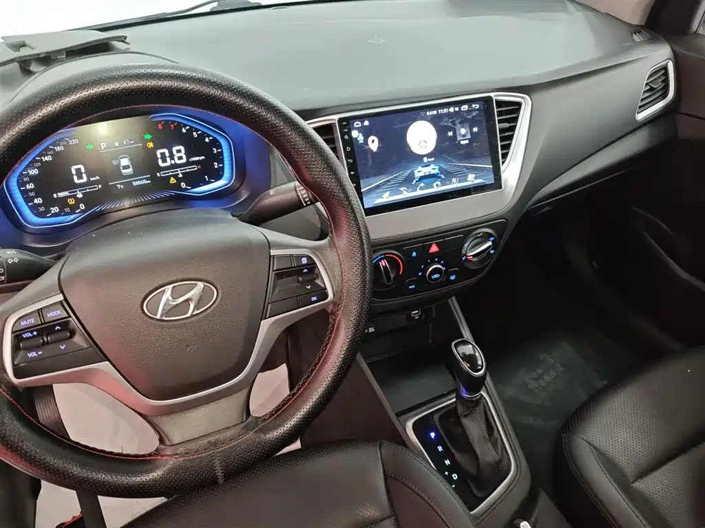 Hyundai Verna 2020 1.4L CVT GLS Cool Edition фото 10