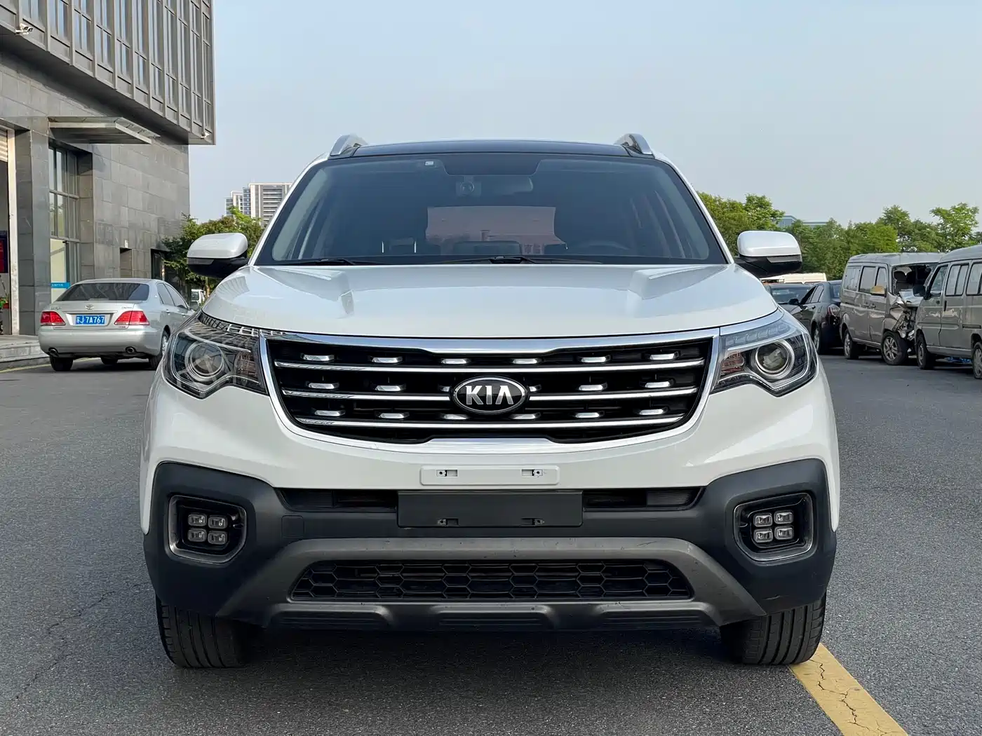 Kia Sportage 2019 2.0L Automatic Smart Luxury Edition фото 2