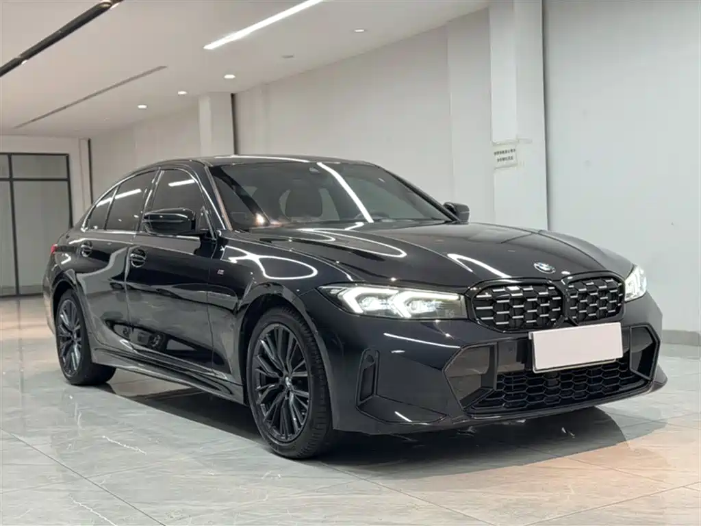 BMW 3 Series 2023 325i M Sport Black Night Package фото 15