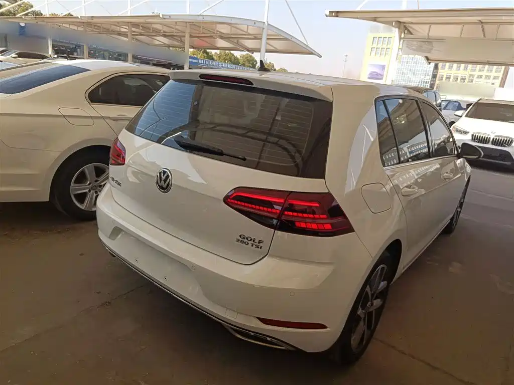 Volkswagen Golf 2019 280TSI DSG Luxury China VI фото 7