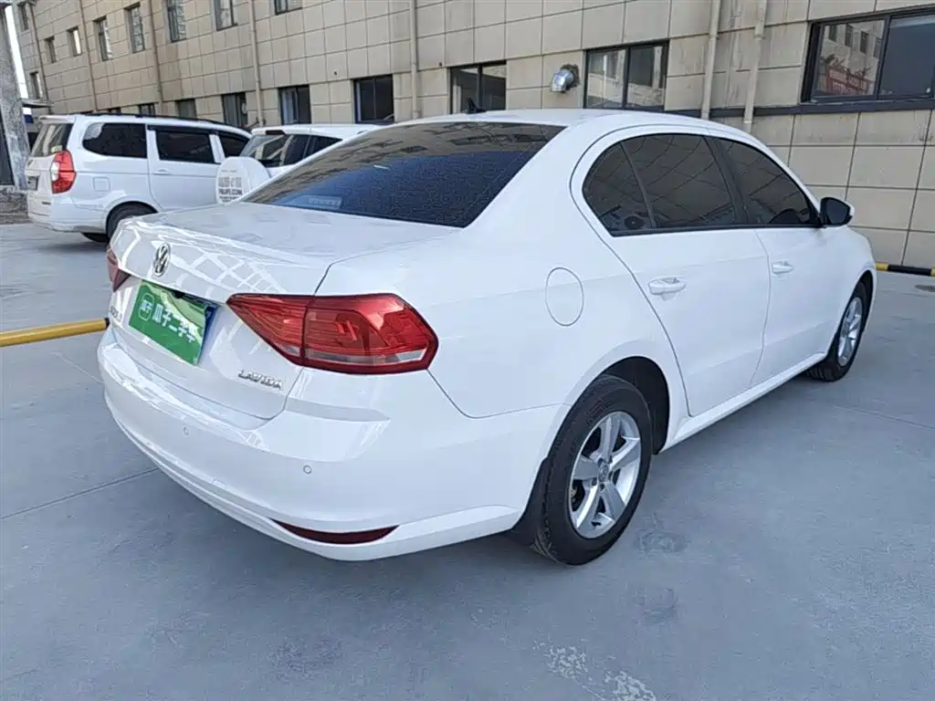 Volkswagen Lavida 2015 1.6L Automatic Trend Edition фото 7