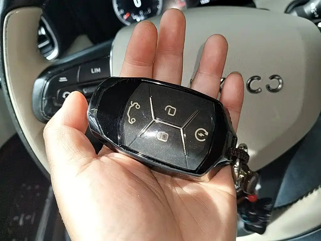 Lynk & Co 02 2018 1.5T DCT 2WD Shine Edition China V фото 9