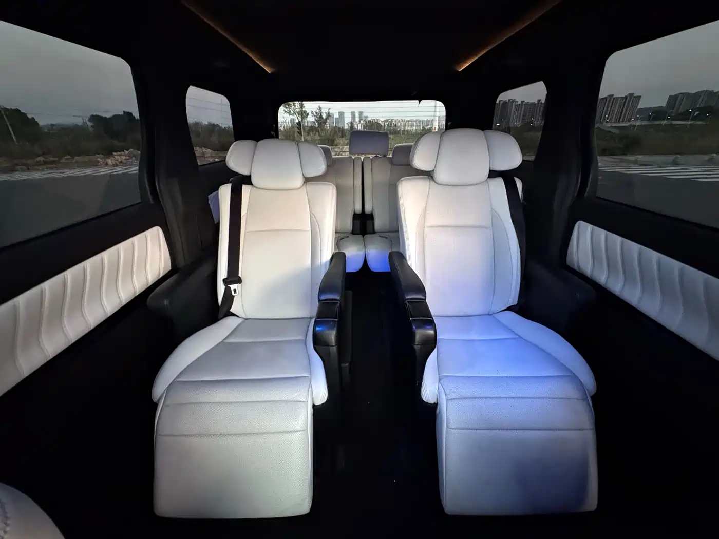 Toyota Alphard 2011 3.5L Luxury Edition фото 16