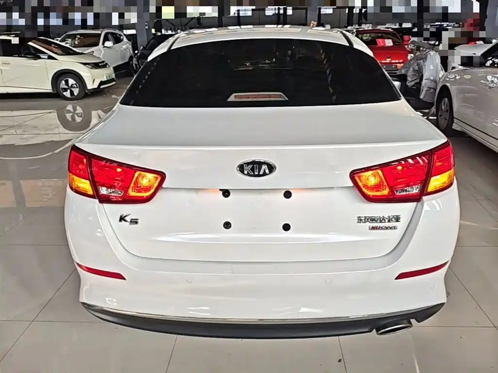 Kia K5 2015 2.0L Automatic GL фото 6