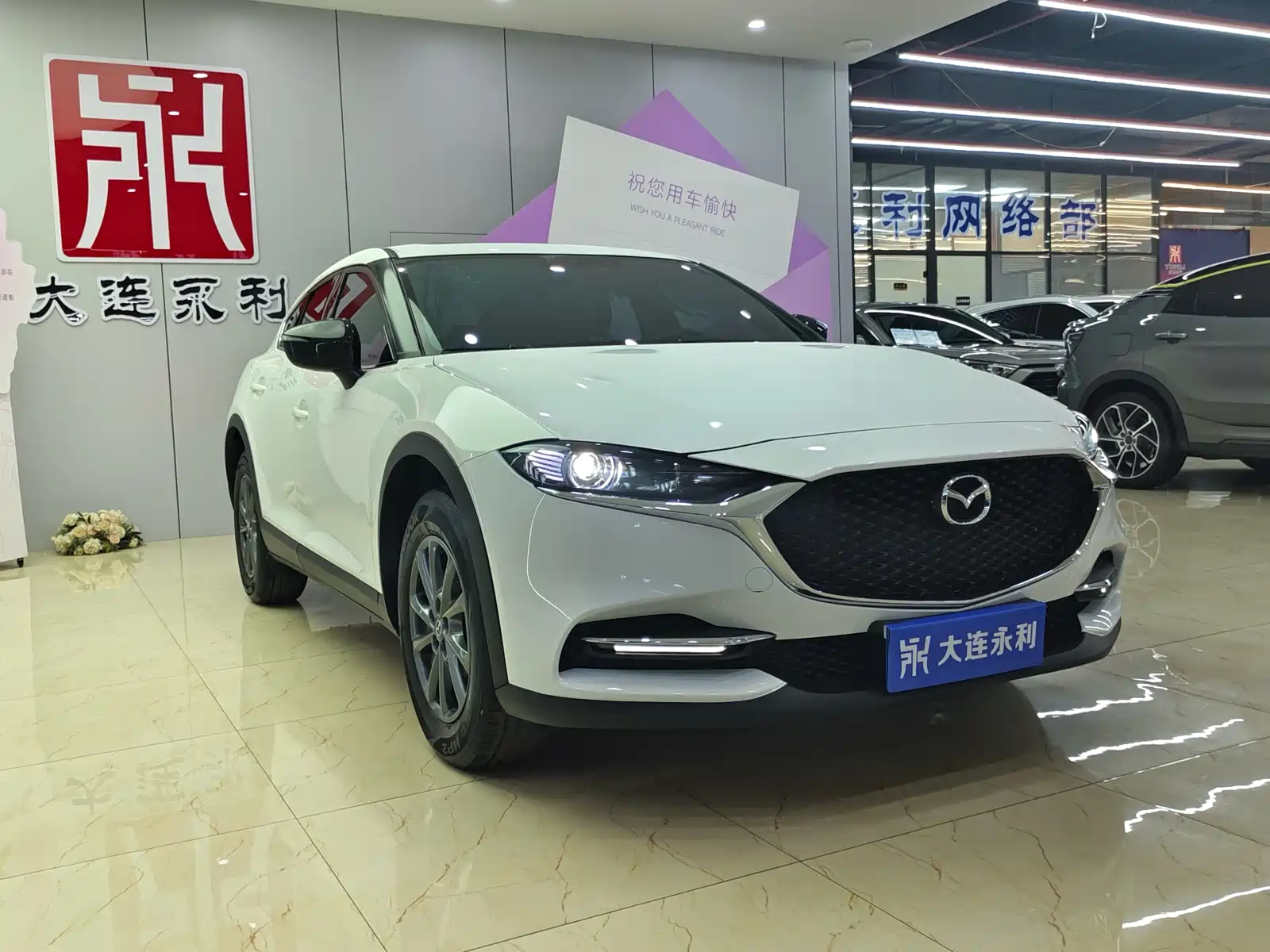 Фото 3 - Mazda CX-4