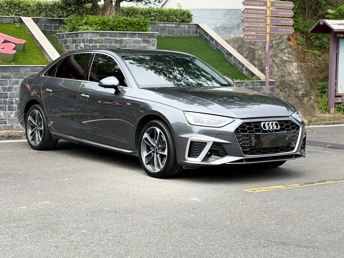 Audi A4L 2022 40 TFSI Fashion Dynamic фото 3