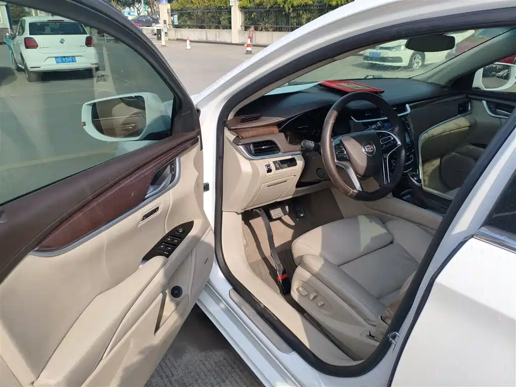 Cadillac XTS 2014 28T Luxury Edition фото 16