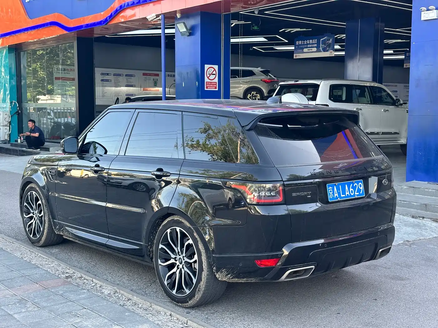 Land Rover Range Rover Sport 2021 3.0 L6 Gloss Black Edition фото 3