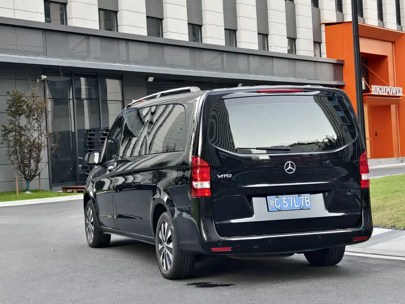 MERCEDES-BENZ VITO