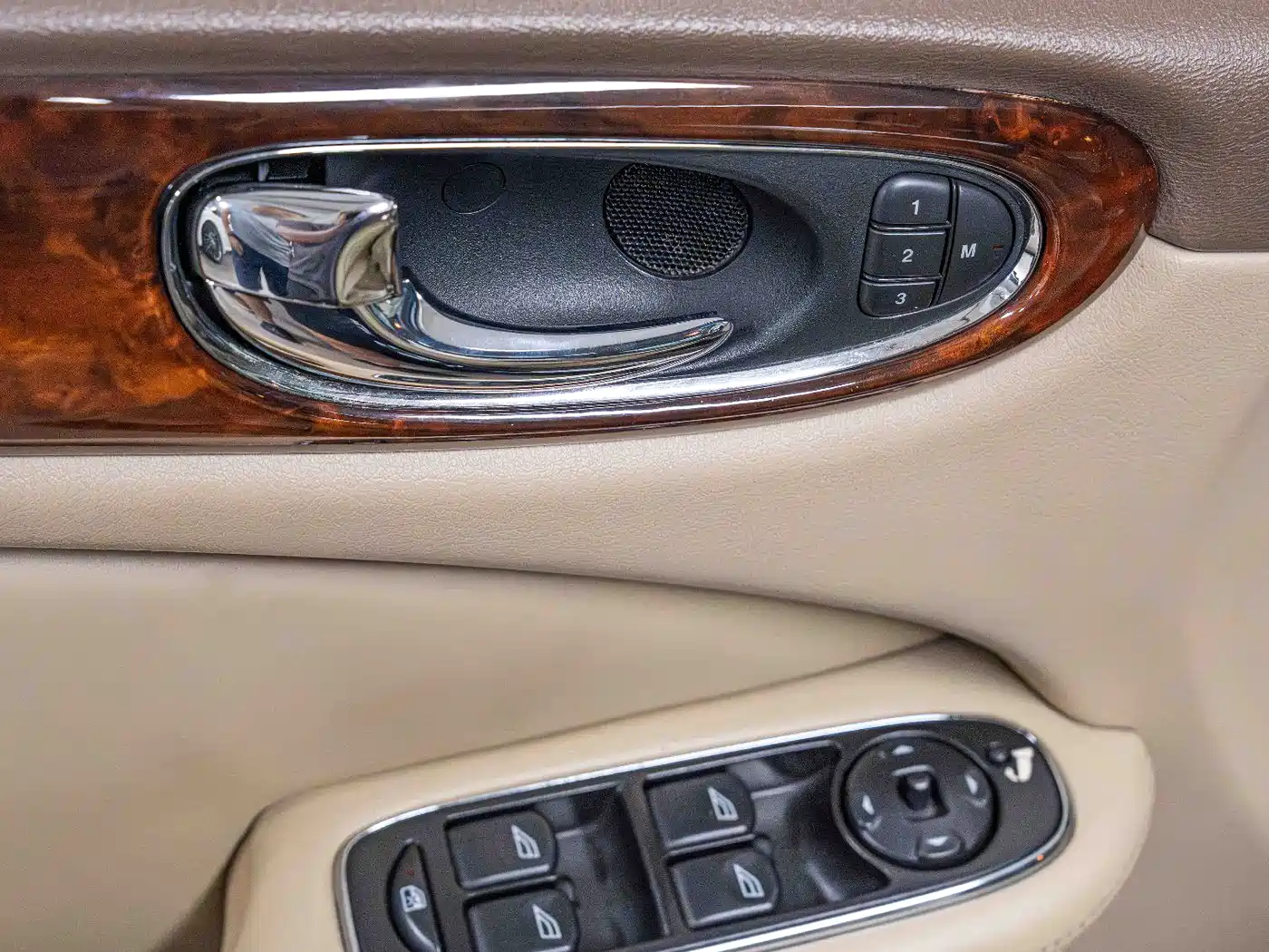 Jaguar XJ 2006 2005 Model XJ6L 3.0