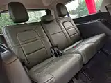 Фото 14 - Lincoln Navigator