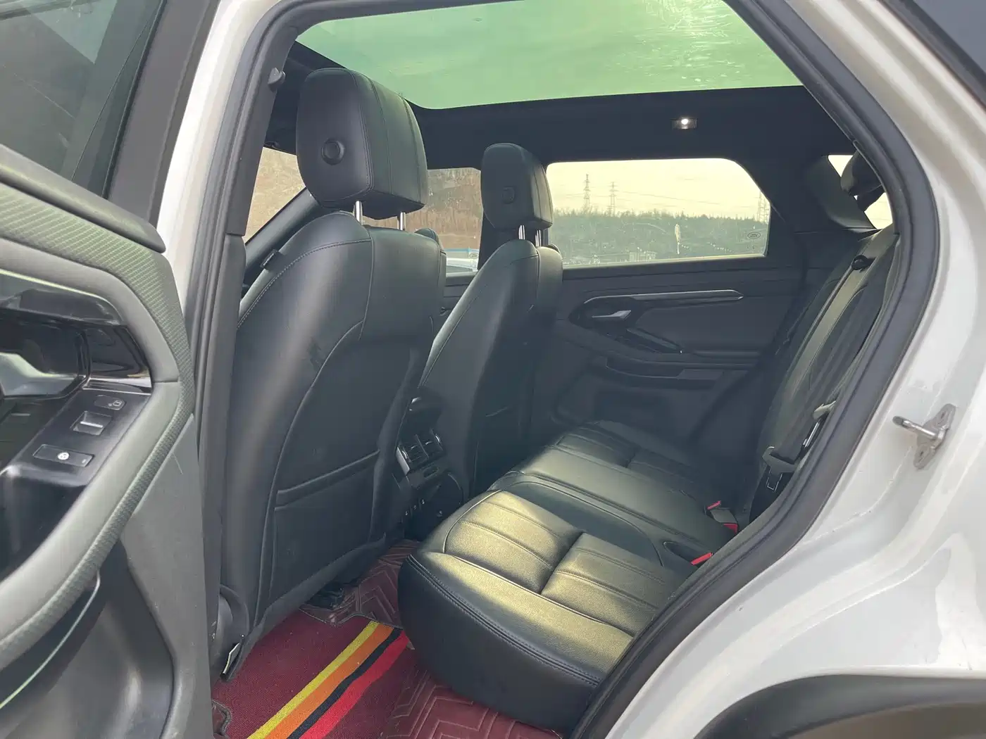 Land Rover Range Rover Evoque 2020 249PS R-DYNAMIC S Sport Edition фото 4