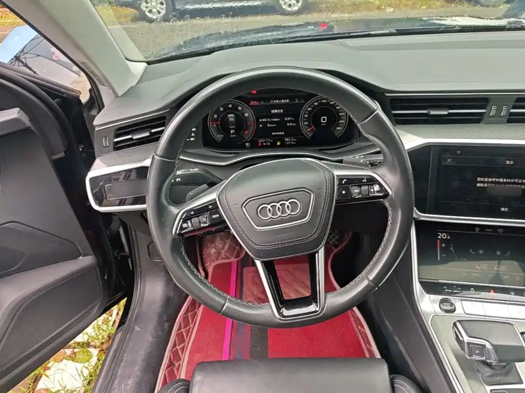 Фото 11 - Audi A6L
