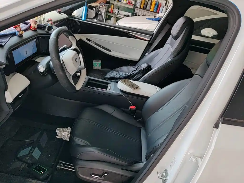 Geely Galaxy Galaxy L7 2024 2023 1.5T 115km PLUS